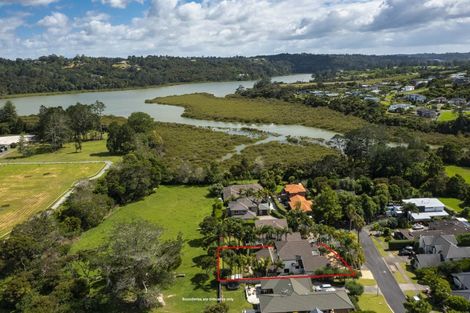 Photo of property in 8 Monkton Close, Greenhithe, Auckland, 0632