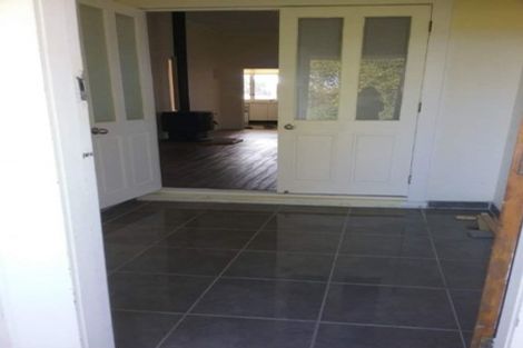 Photo of property in 130 Te Pua School Road, Helensville, 0875