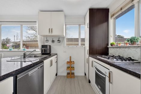 Photo of property in 209b Edmonton Road, Te Atatu South, Auckland, 0610