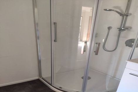 Photo of property in 20 Victoria Road, New Plymouth, 4310