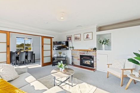 Photo of property in 5 Browne Street, Waitara, 4320