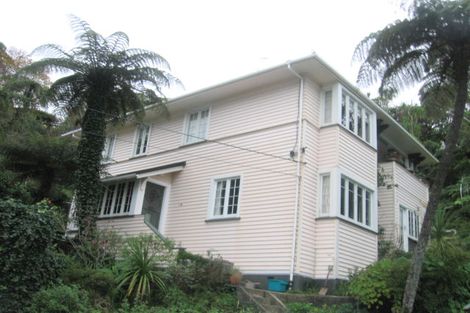 Photo of property in 51 Northland Road, Northland, Wellington, 6012