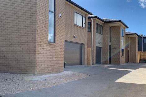 Photo of property in 9a Jillteresa Crescent, Half Moon Bay, Auckland, 2012