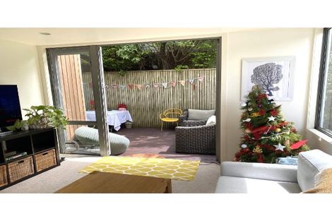 Photo of property in 37e Ngaio Road, Kelburn, Wellington, 6012