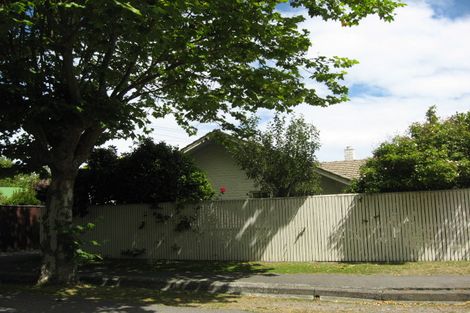 Photo of property in 2/7 Wroxton Terrace, Merivale, Christchurch, 8014