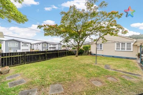 Photo of property in 1 Delaney Drive, Stokes Valley, Lower Hutt, 5019