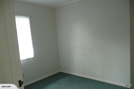 Photo of property in 9 Silverstone Place, Henderson, Auckland, 0612