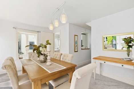 Photo of property in 12b Hobson Street, Thorndon, Wellington, 6011