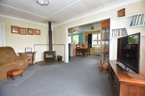 Photo of property in 93 Pembroke Street, Carterton, 5713