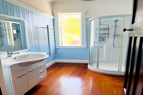 Photo of property in 19 Highbury Crescent, Aro Valley, Wellington, 6012