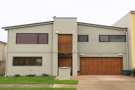Photo of property in 29 Spalding Rise, Golflands, Auckland, 2013