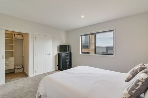Photo of property in 39 Rannoch Drive, Jacks Point, Queenstown, 9371