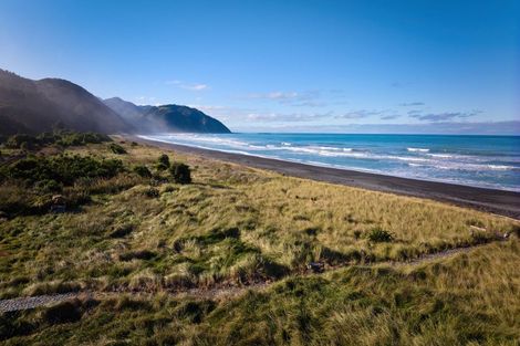 Photo of property in 1404 State Highway 1, Mangamaunu, Kaikoura, 7371