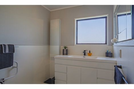 Photo of property in 11 Temple Crescent, Gleniti, Timaru, 7910