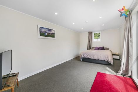 Photo of property in 9 Cedar Street, Maungaraki, Lower Hutt, 5010