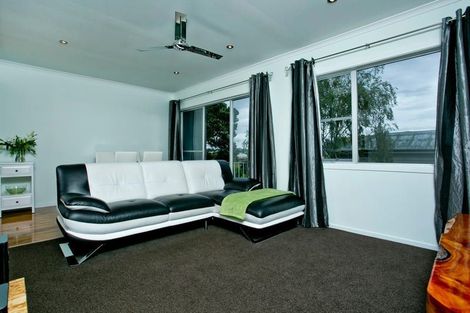 Photo of property in 6/16 Rutland Road, Stanley Point, Auckland, 0624