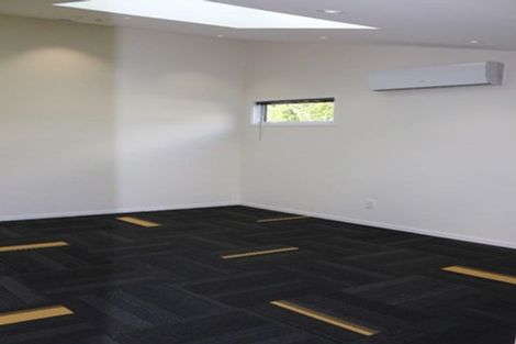 Photo of property in 16 Glen Place, Awapuni, Palmerston North, 4412