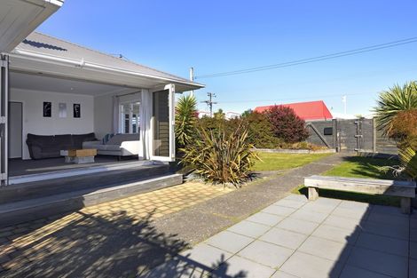 Photo of property in 60 Parkers Road, Tahunanui, Nelson, 7011