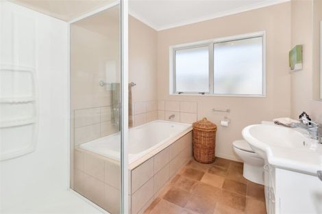 Photo of property in 17 Church Street, Amberley, 7410