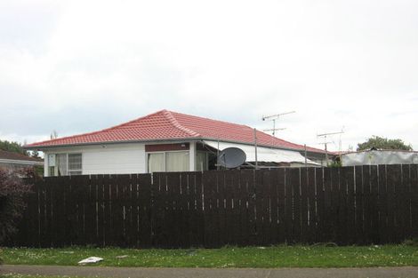 Photo of property in 34 Sharland Avenue, Manurewa, Auckland, 2102