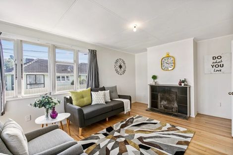 Photo of property in 27 Watts Road, Manurewa, Auckland, 2102