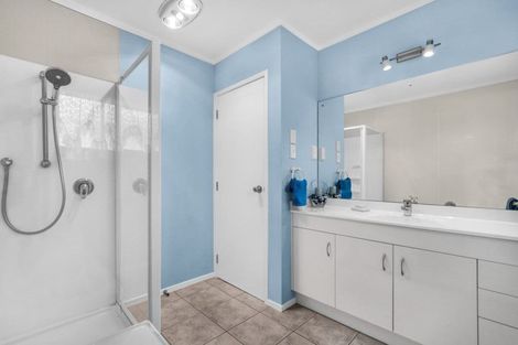 Photo of property in 9 Rhonda Place, Opaheke, Papakura, 2113