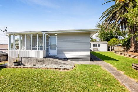 Photo of property in 2 Antonia Place, Bell Block, New Plymouth, 4312