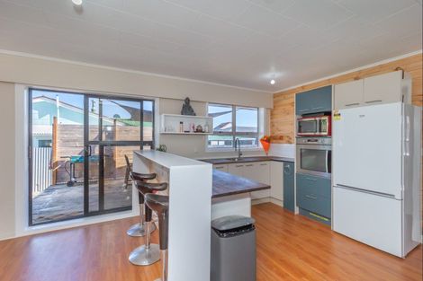 Photo of property in 47 Rugby Street, Levin, 5510