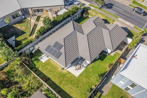 Photo of property in 37 Cedarwood Street, Woodridge, Wellington, 6037