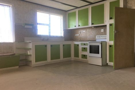 Photo of property in 17 Raleigh Street, Waitara, 4320