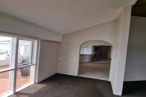 Photo of property in 9 Rangitane Street, Maupuia, Wellington, 6022