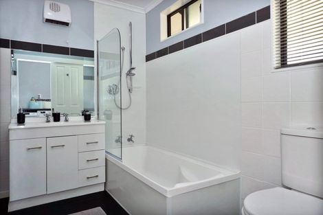 Photo of property in 40 Pukehina Parade, Pukehina, Te Puke, 3189