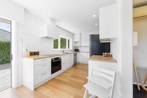 Photo of property in 1/420 Memorial Avenue, Burnside, Christchurch, 8053