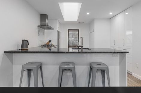 Photo of property in 2/24 Acheron Road, Paremata, Porirua, 5026