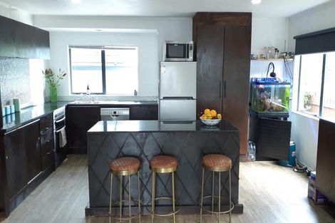 Photo of property in 84 Mcrobbie Road, Kingseat, Papakura, 2580