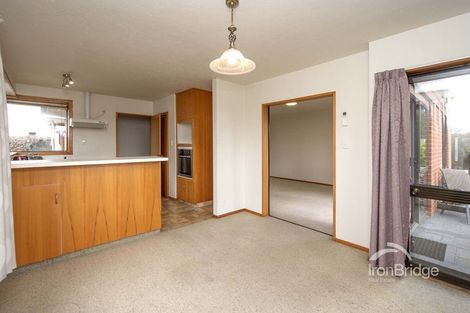Photo of property in 3/66 Middlepark Road, Sockburn, Christchurch, 8042