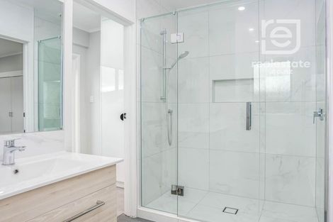 Photo of property in 2/486 Hibiscus Coast Highway, Orewa, 0931