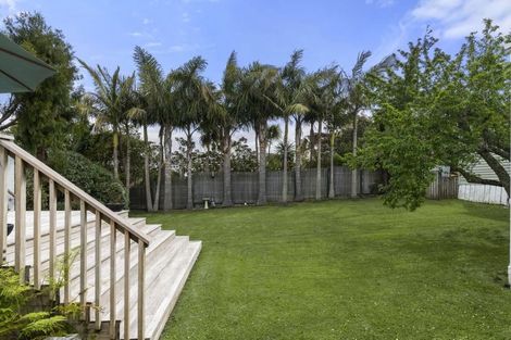 Photo of property in 19 Merani Street, Narrow Neck, Auckland, 0622