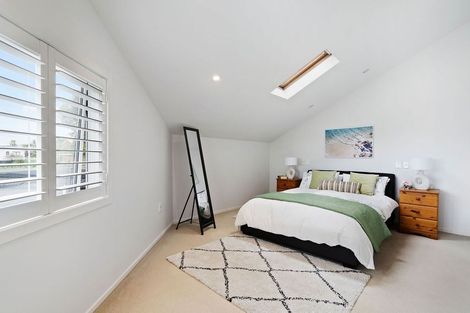 Photo of property in 86 Pemberton Avenue, Bayview, Auckland, 0629