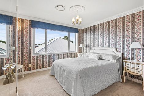 Photo of property in 448 Devon Street West, Lynmouth, New Plymouth, 4310
