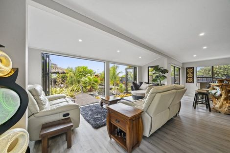 Photo of property in 27 Chums Road, Paraparaumu Beach, Paraparaumu, 5032