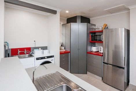 Photo of property in 976g Tremaine Avenue, Roslyn, Palmerston North, 4414