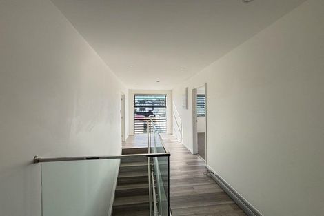 Photo of property in 19b Line Road, Glen Innes, Auckland, 1072