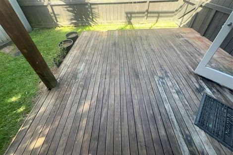 Photo of property in 54 Redoubt Road, Clover Park, Auckland, 2105