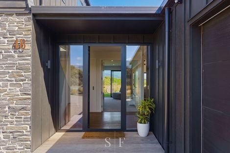 Photo of property in 48 Anderson Park Drive, Waikanae, 5036