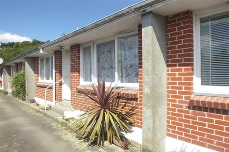 Photo of property in Rosalie Flats, 4/1034 Fergusson Drive, Clouston Park, Upper Hutt, 5018
