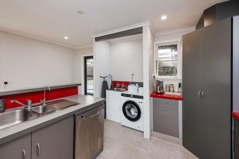 Photo of property in 976g Tremaine Avenue, Roslyn, Palmerston North, 4414