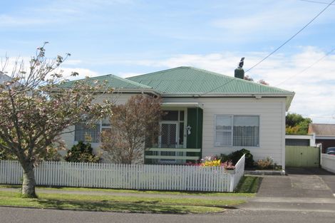 Photo of property in 16 Gloucester Street, Whanganui, 4500