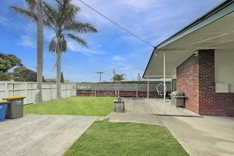 Photo of property in 2/17 Spencer Terrace, Hauraki, Auckland, 0622