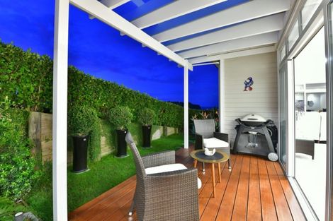 Photo of property in 2 Sunshine Terrace, Orewa, 0931